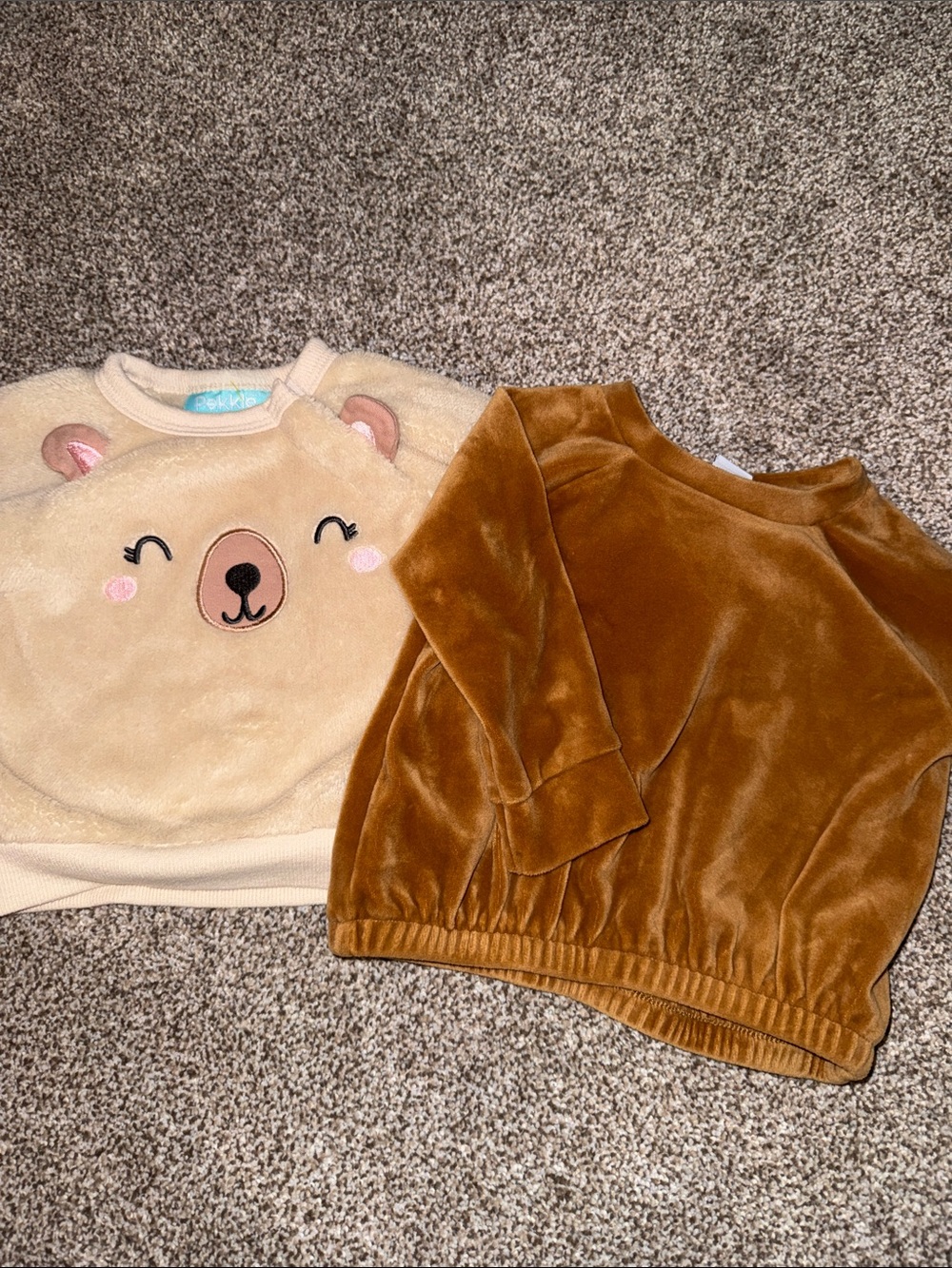 Old Navy Kids Bear Face Pullover Sweatshirt set of 2 - Cream & Brown